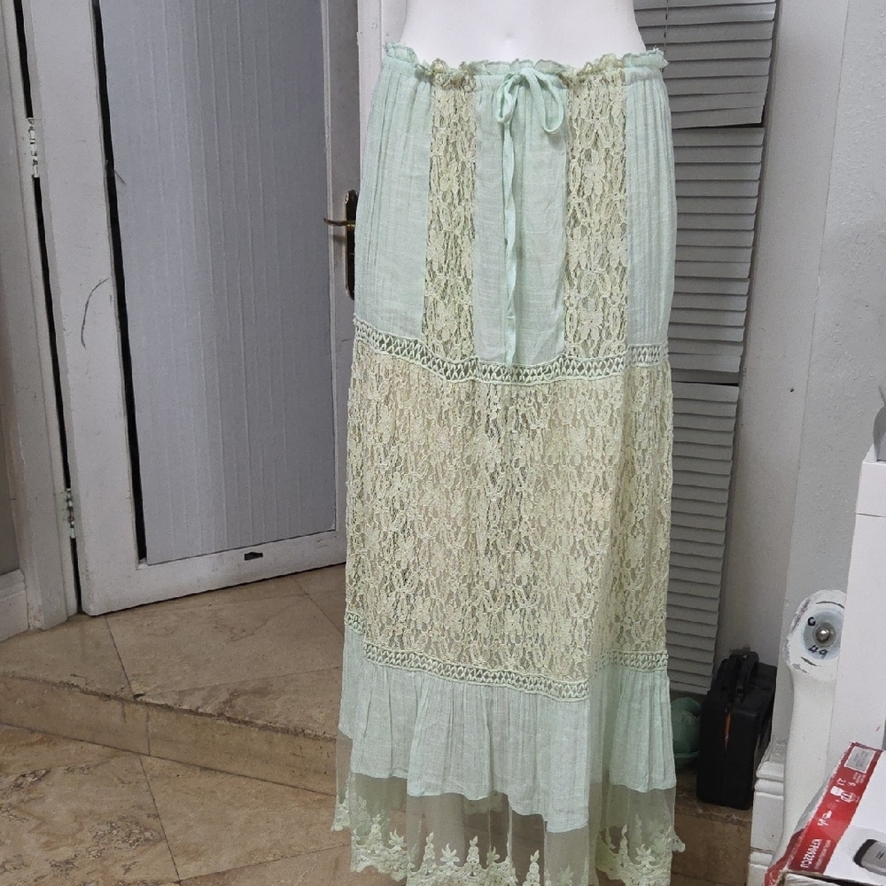Itoo Green Floral Lace Maxi Skirt Boho Flowy Upcycled Size M.